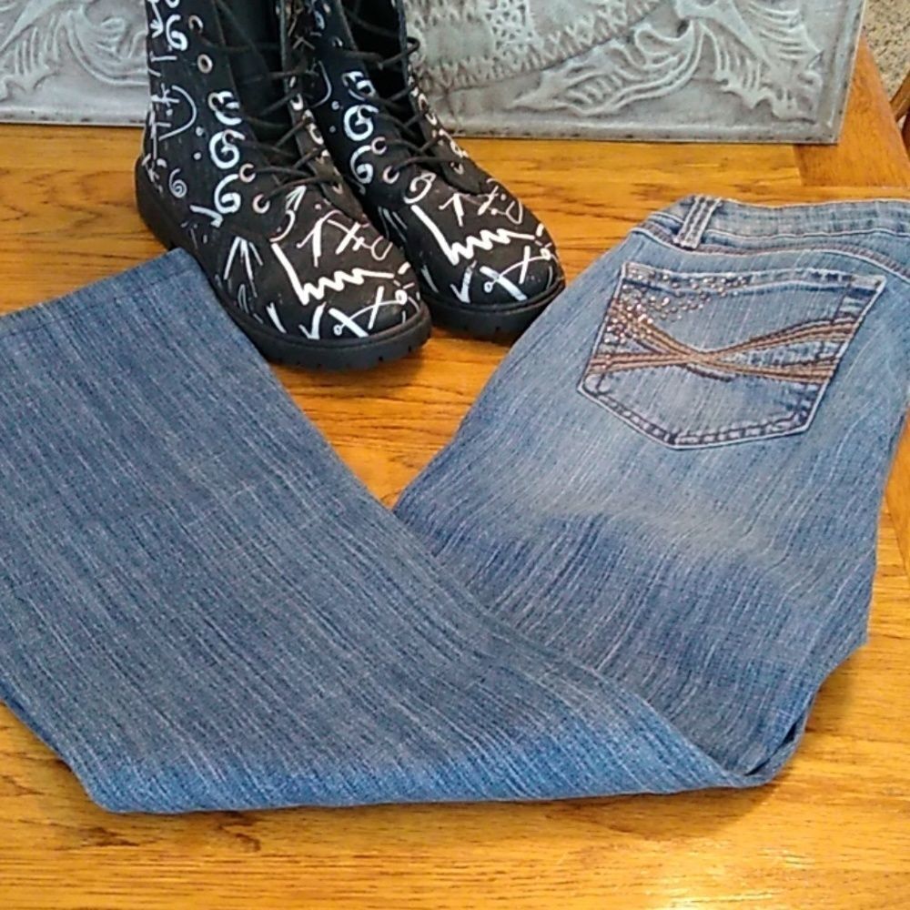 Aeropostale Size 5/6 R Street Flare Jeans